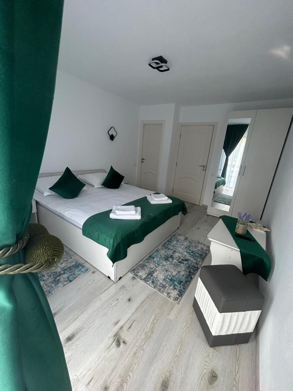 Hotel Casa Dani&Moni Moeciu De Sus Esterno foto
